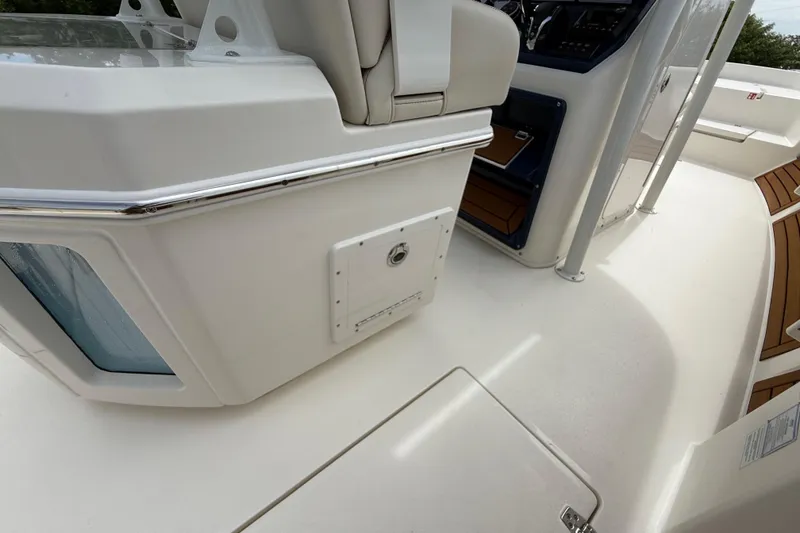 Slide: The Image of 2026 Pathfinder 2700 Open boat interior with sleek design and modern features. - 31