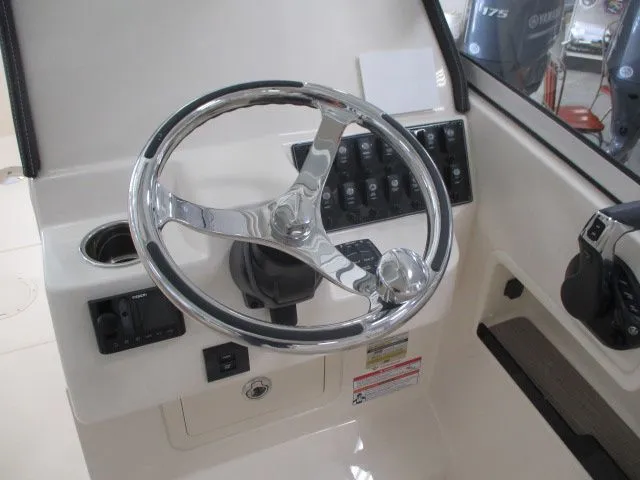 Slide: The Image of Grady-White Freedom 235 2026 - 18