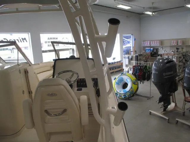 Slide: The Image of Grady-White Freedom 235 2026 - 29