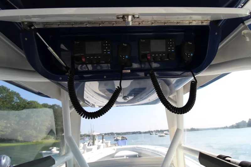 Slide: The Image of Yellowfin 36 2014 - 18