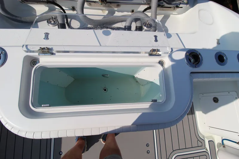 Slide: The Image of Yellowfin 36 2014 - 21