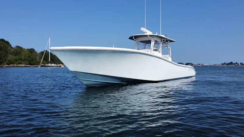 Slide: The Image of Yellowfin 36 2014 - 3