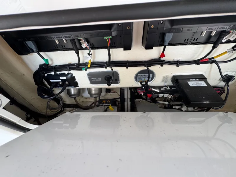 Slide: The Image of Yellowfin 36 2014 - 36