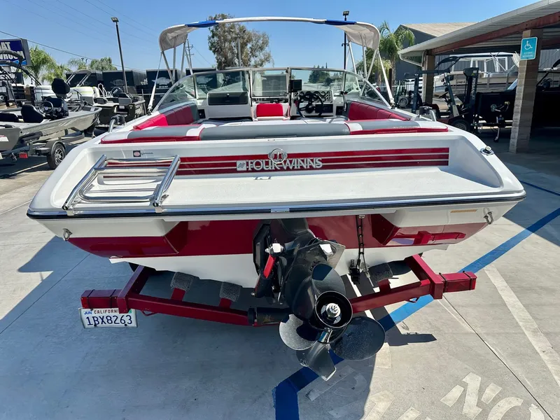 Slide: The Image of Four Winns 190 Freedom 1990 - 5