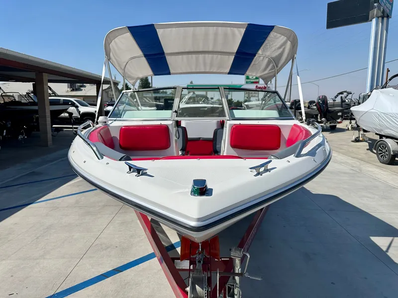 Slide: The Image of Four Winns 190 Freedom 1990 - 9