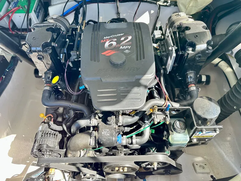 Slide: The Image of Four Winns 230 Horizon 2005 - 18