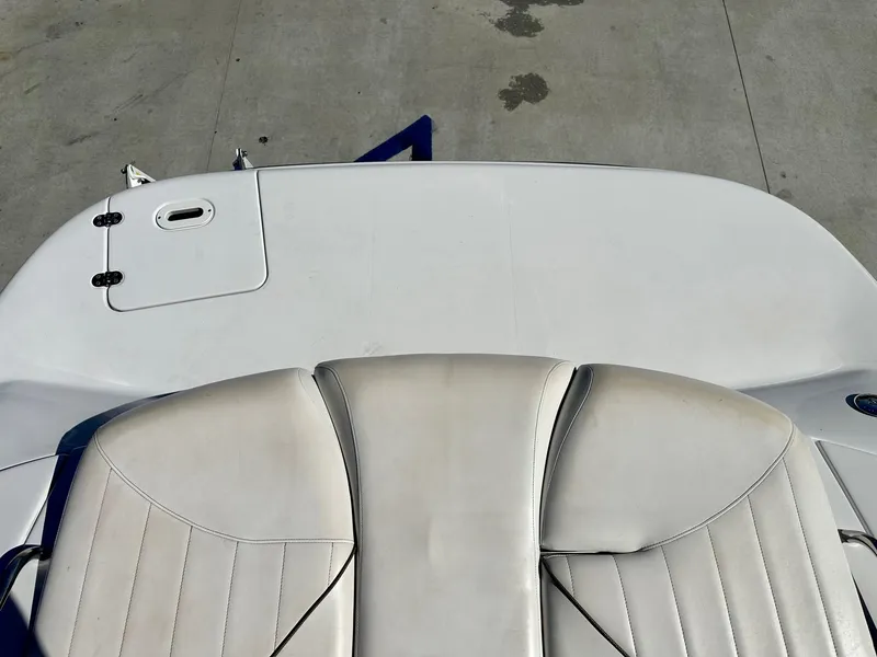 Slide: The Image of Four Winns 230 Horizon 2005 - 7