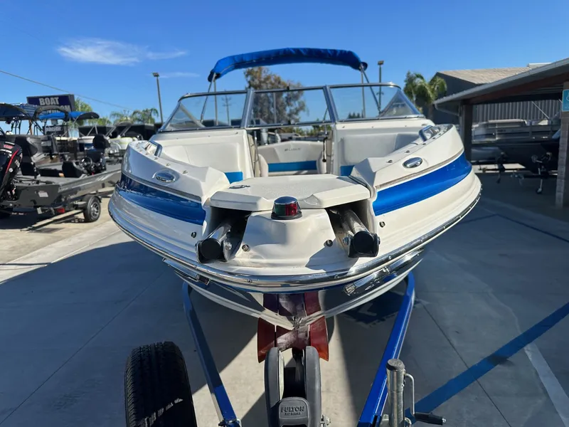 Larson LXi 228 2007 - Marine Source