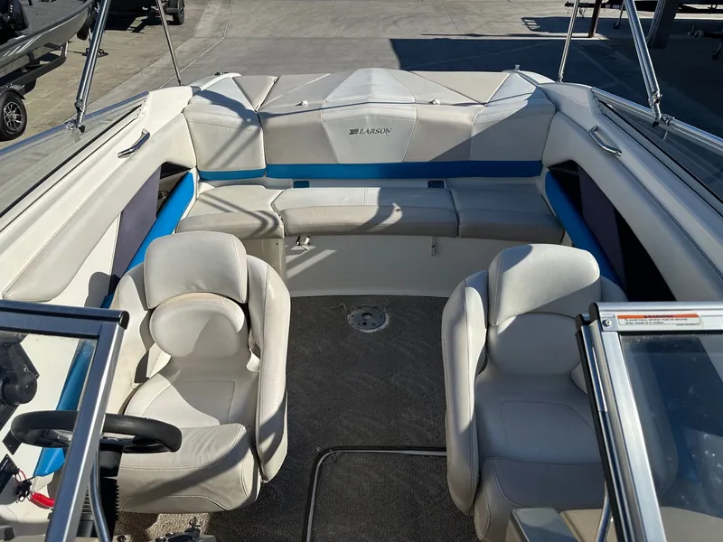 Slide: The Image of Larson LXi 228 2007 - 15