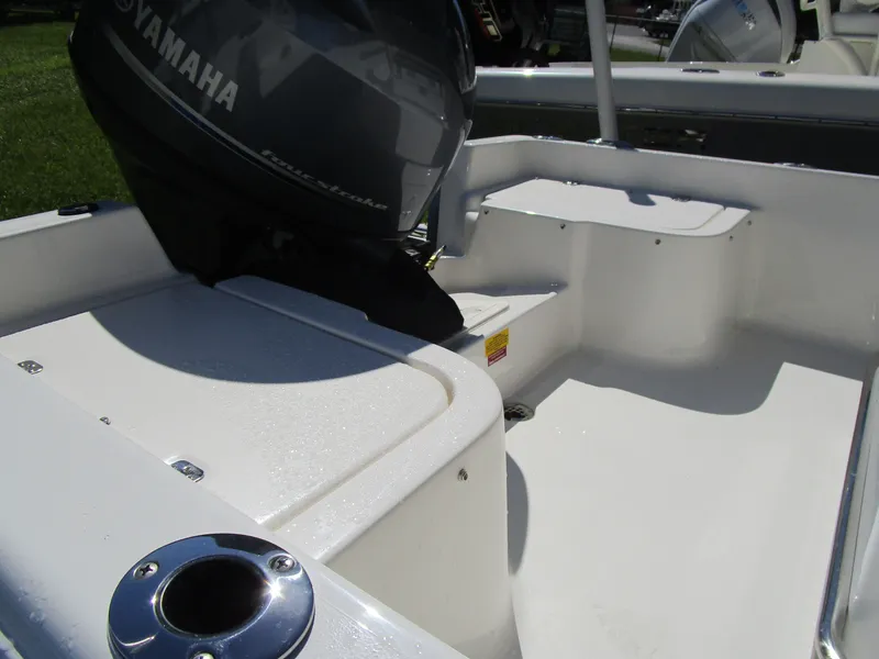 Slide: The Image of Key West 1720 Center Console 2026 - 5
