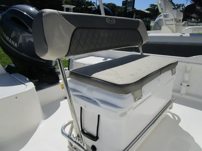Slide: The Image of Key West 1720 Center Console 2026 - 8