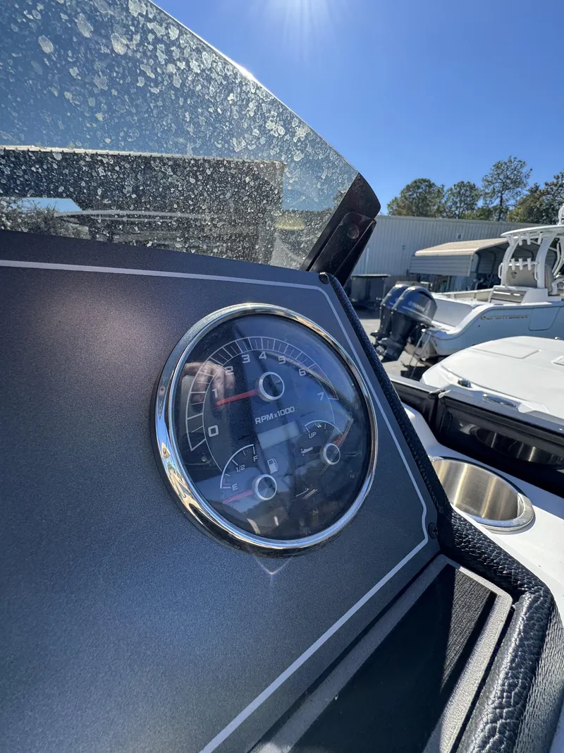 Slide: The Image of Hurricane FunDeck OB FD 2260 REF OB 2025 - 13