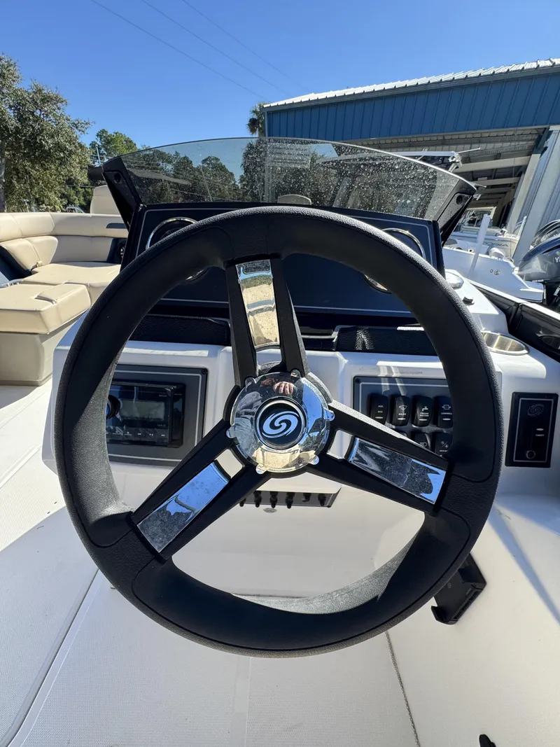 Slide: The Image of Hurricane FunDeck OB FD 2260 REF OB 2025 - 14