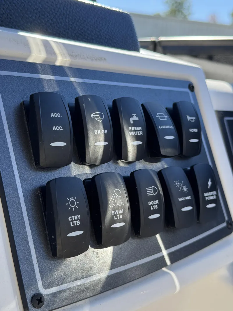 Slide: The Image of Hurricane FunDeck OB FD 2260 REF OB 2025 - 15