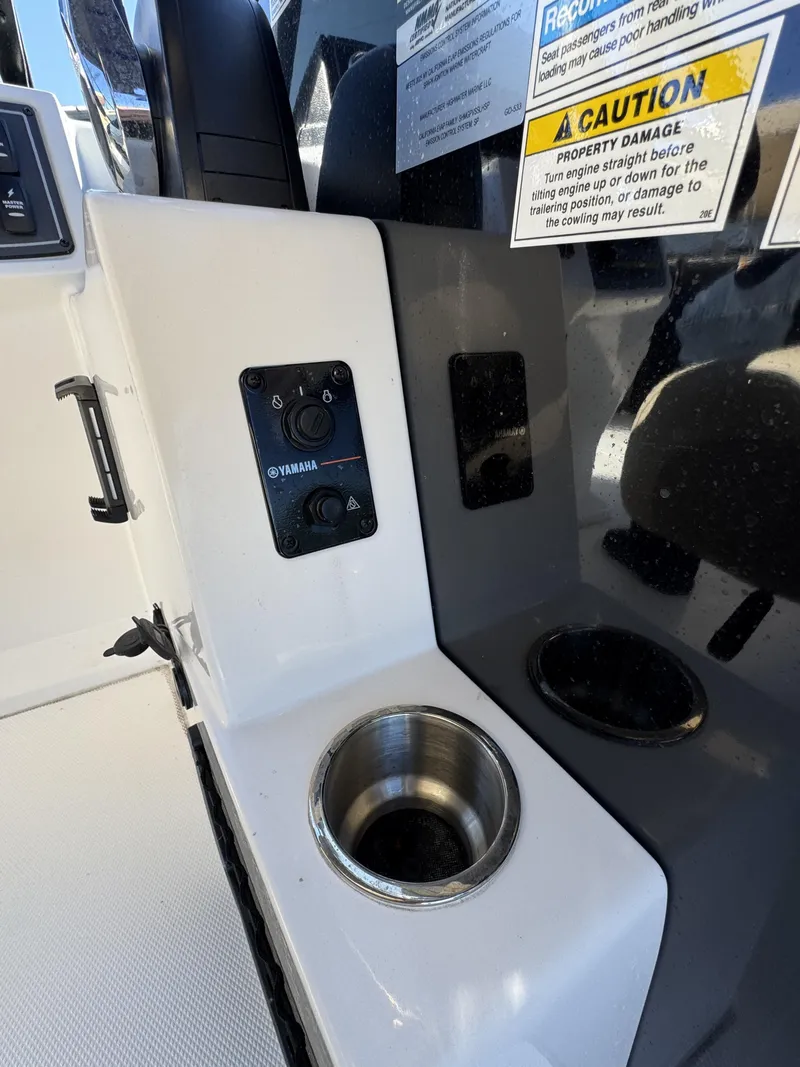 Slide: The Image of Hurricane FunDeck OB FD 2260 REF OB 2025 - 18