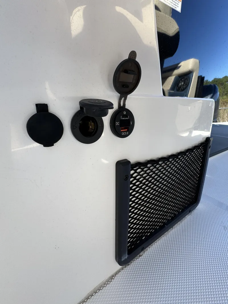 Slide: The Image of Hurricane FunDeck OB FD 2260 REF OB 2025 - 19