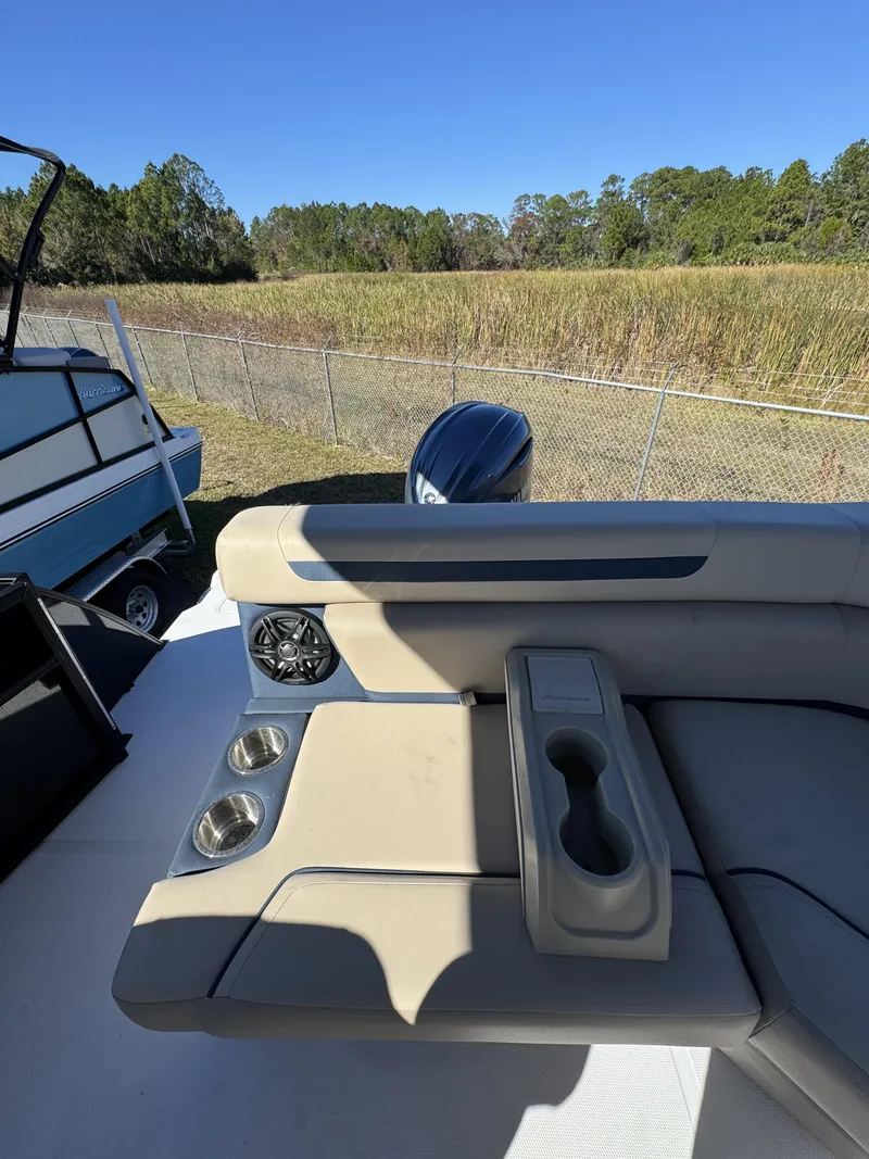 Slide: The Image of Hurricane FunDeck OB FD 2260 REF OB 2025 - 44