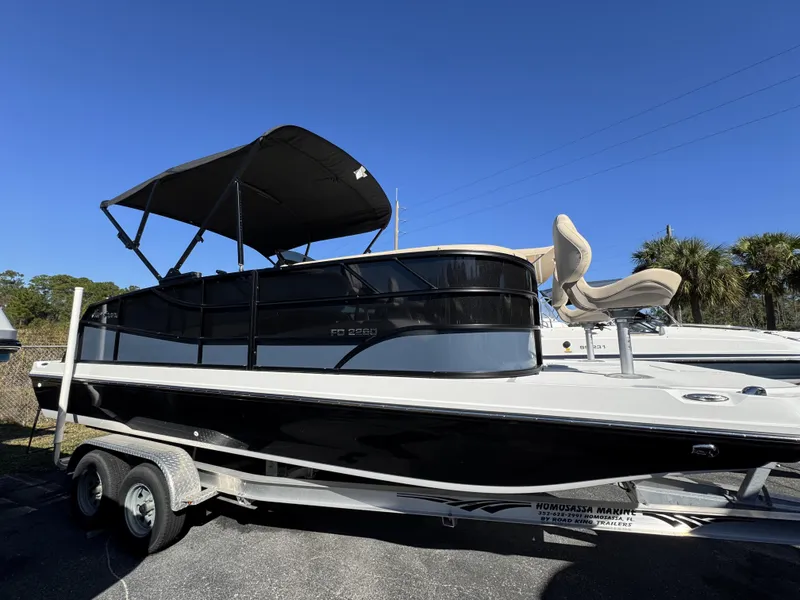 Slide: The Image of Hurricane FunDeck OB FD 2260 REF OB 2025 - 48