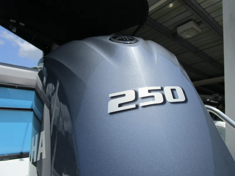 Slide: The Image of Hurricane FunDeck OB FD 2260 REF OB 2025 - 9