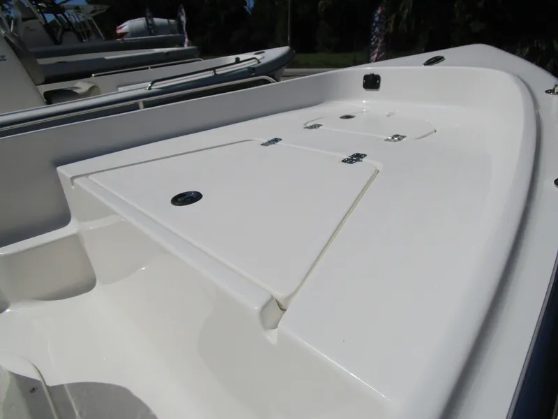 Slide: The Image of Key West 1720 Center Console 2026 - 14