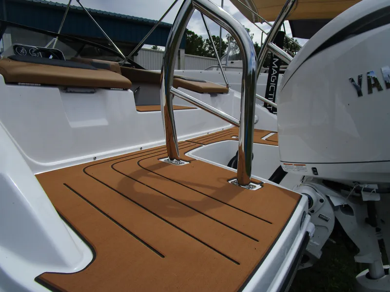 Slide: The Image of Hurricane SunDeck OB SD 2050 OB 2026 - 3