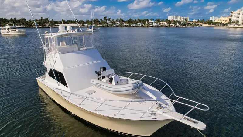 Slide: The Image of Luxury 2008 Post 42 yacht on calm waters under a blue sky. - 7