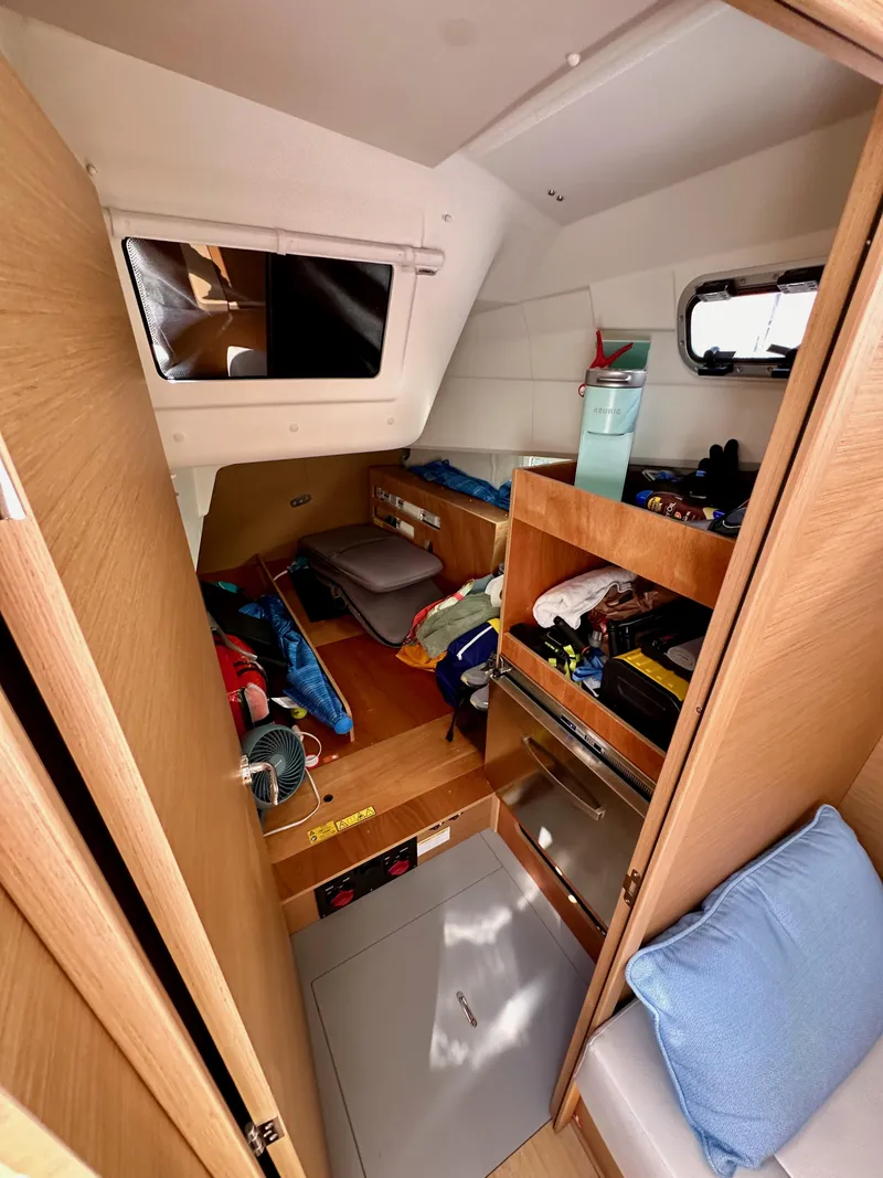 Slide: The Image of Jeanneau Sun Odyssey 410 2024 - 53