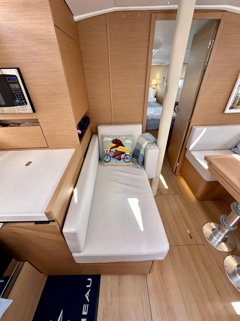 Slide: The Image of Jeanneau Sun Odyssey 410 2024 - 81