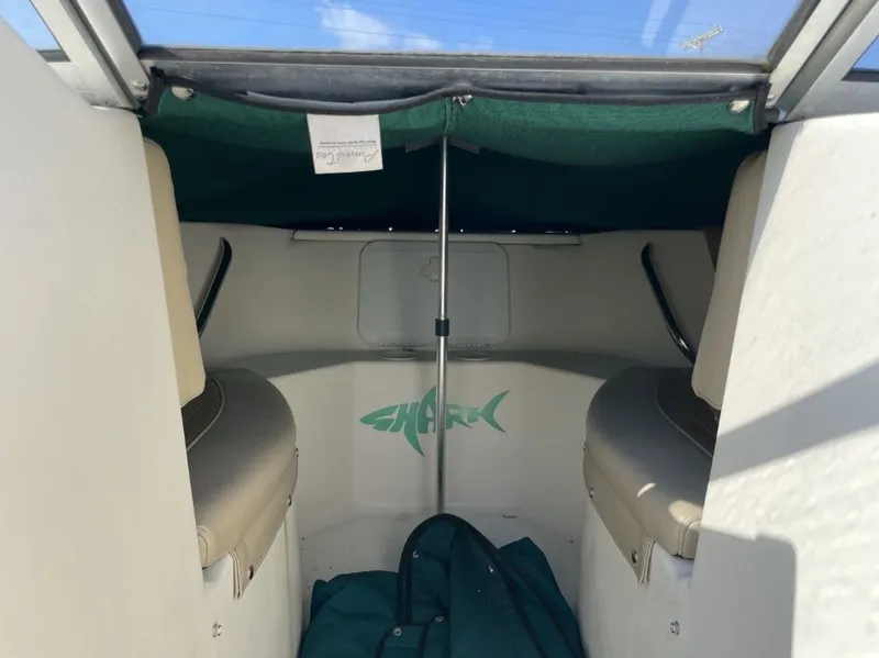 Slide: The Image of Scout 185 Dorado 2004 - 10