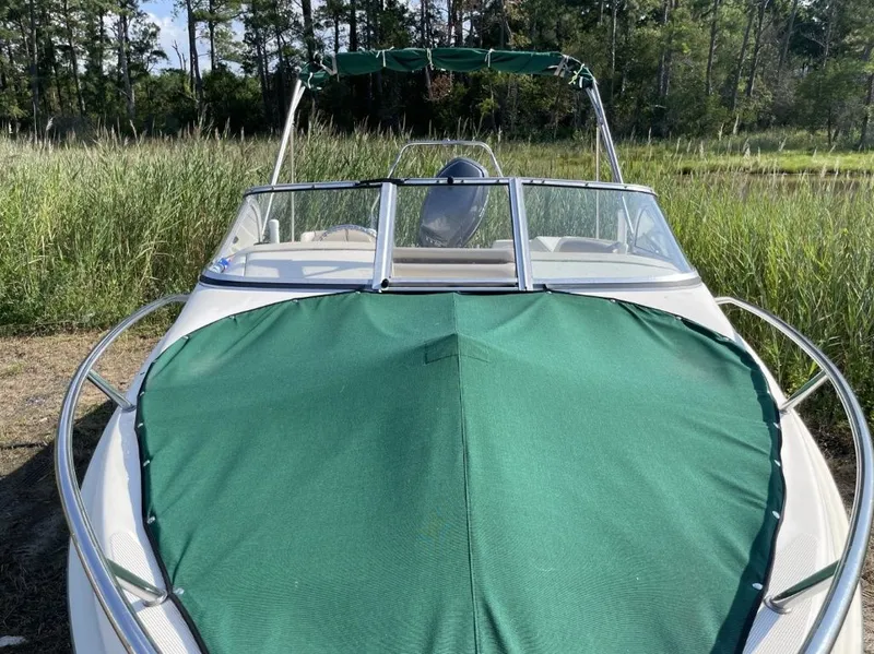 Slide: The Image of Scout 185 Dorado 2004 - 12