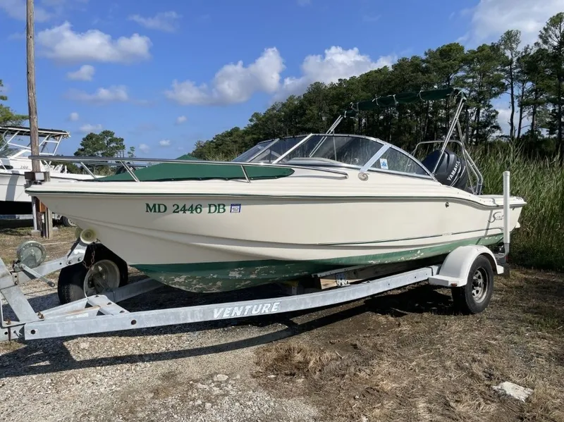 Slide: The Image of Scout 185 Dorado 2004 - 5