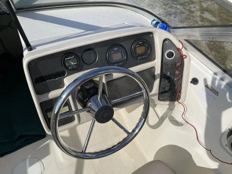 Slide: The Image of Scout 185 Dorado 2004 - 7