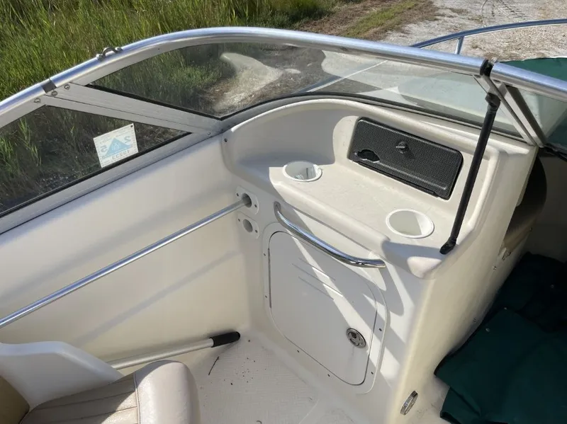 Slide: The Image of Scout 185 Dorado 2004 - 9