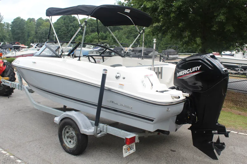 Slide: The Image of Bayliner 170 BR 2022 - 3