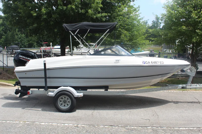 Slide: The Image of Bayliner 170 BR 2022 - 6