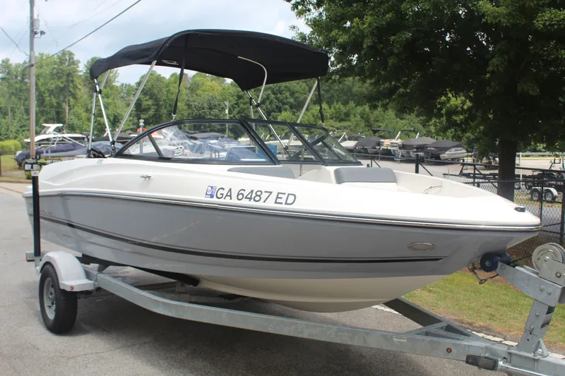 Slide: The Image of Bayliner 170 BR 2022 - 8