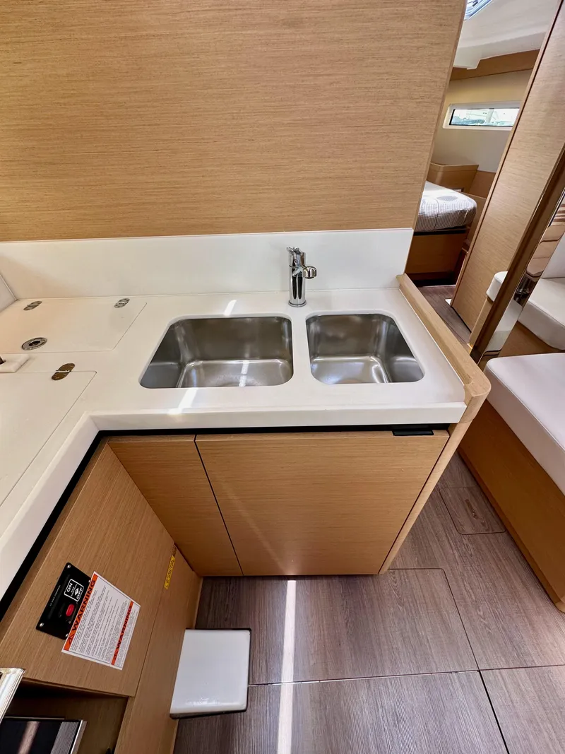 Slide: The Image of Jeanneau Sun Odyssey 440 2021 - 78