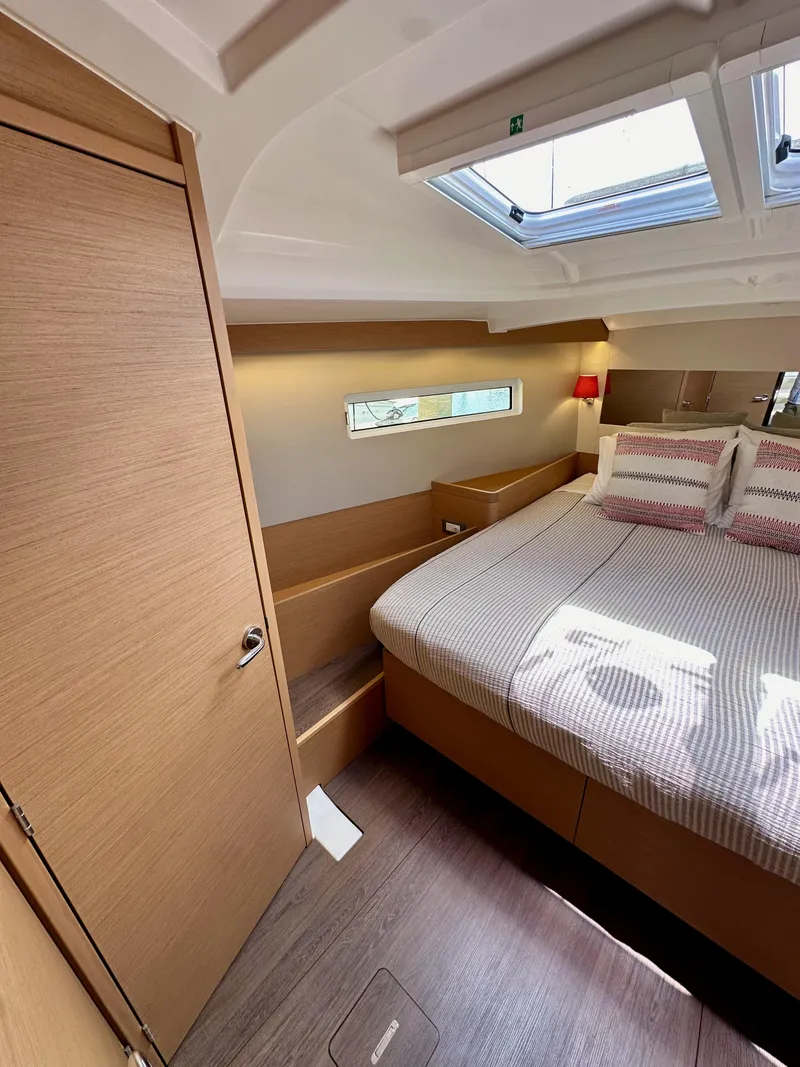 Slide: The Image of Jeanneau Sun Odyssey 440 2021 - 85