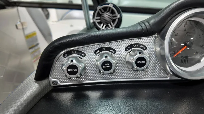 Slide: The Image of MasterCraft X46 2016 - 40