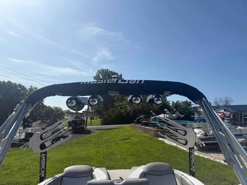 Slide: The Image of MasterCraft X46 2016 - 5