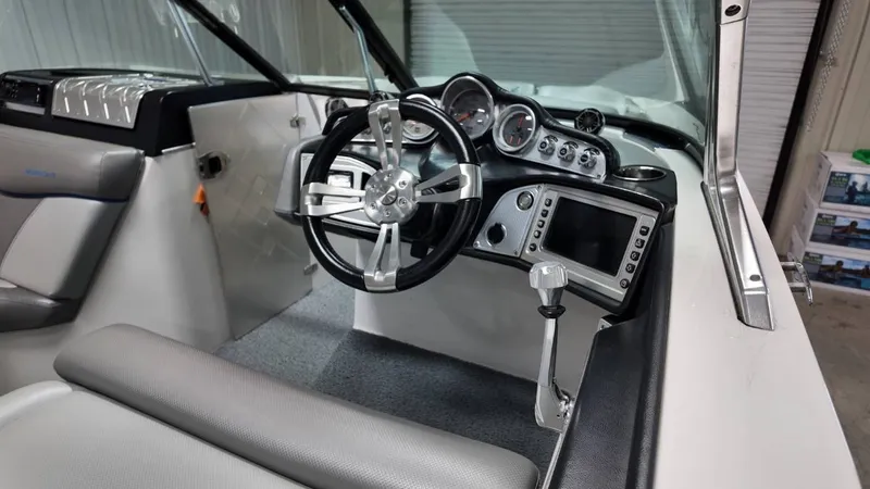 Slide: The Image of MasterCraft X46 2016 - 53