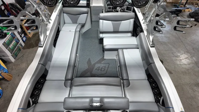 Slide: The Image of MasterCraft X46 2016 - 78