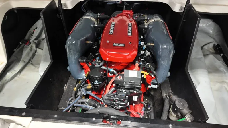 Slide: The Image of MasterCraft X46 2016 - 94