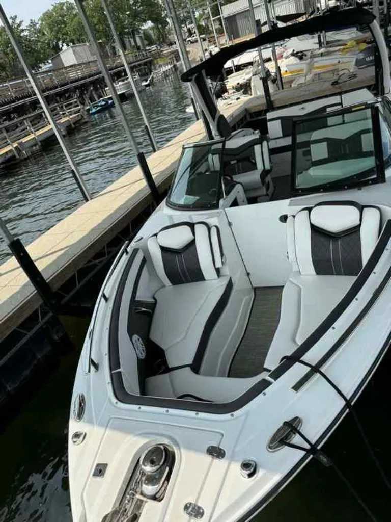 Slide: The Image of Monterey 278SS Super Sport 2021 - 1