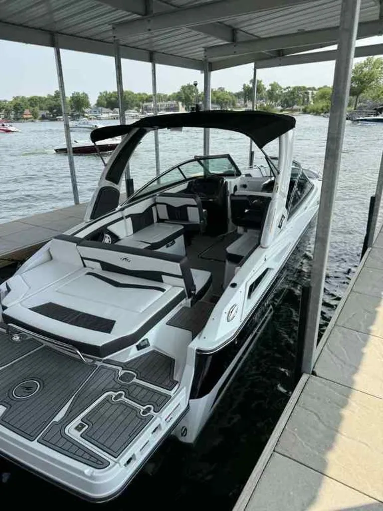 Slide: The Image of Monterey 278SS Super Sport 2021 - 2