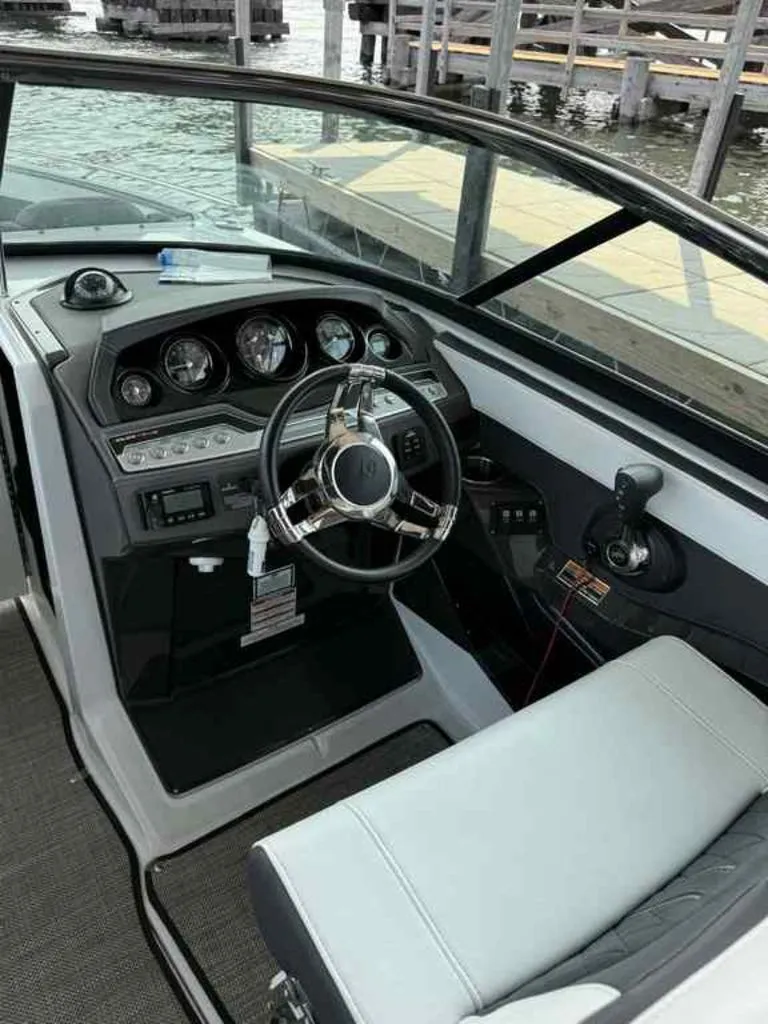 Slide: The Image of Monterey 278SS Super Sport 2021 - 6