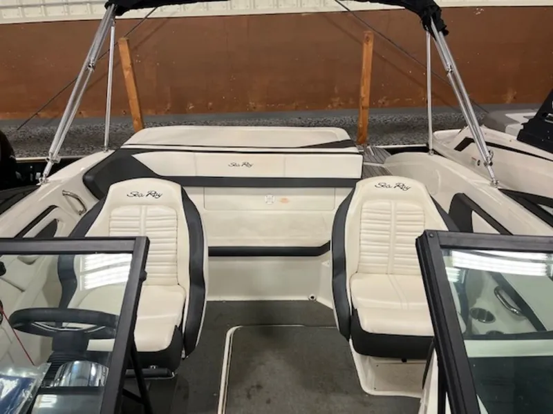 Slide: The Image of Sea Ray SPX 190 2018 - 6