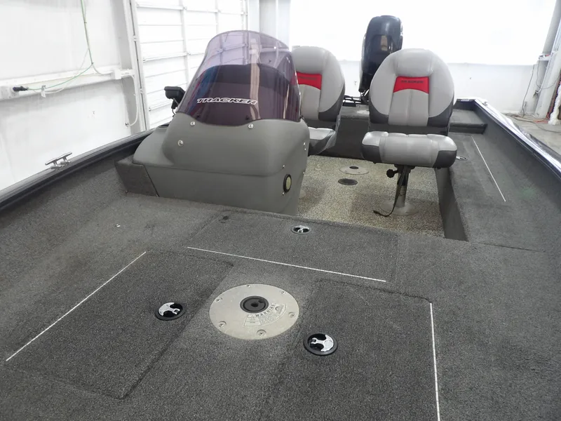 Slide: The Image of Tracker SUPER PRO GUIDE V16 2015 - 10