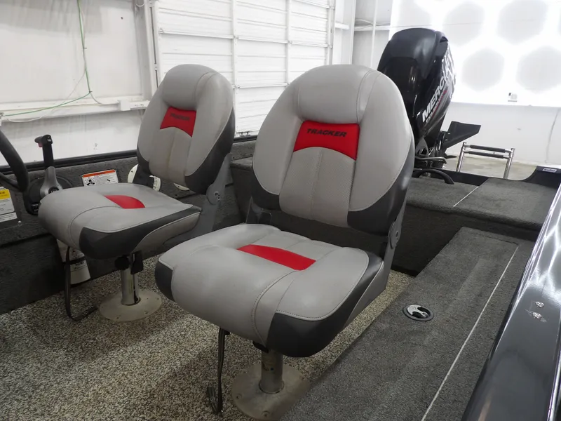 Slide: The Image of Tracker SUPER PRO GUIDE V16 2015 - 12