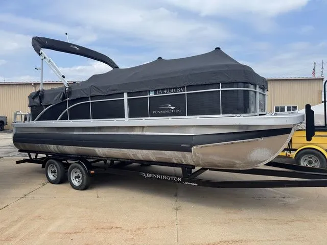 Slide: The Image of Bennington 22 SSR 2022 - 1